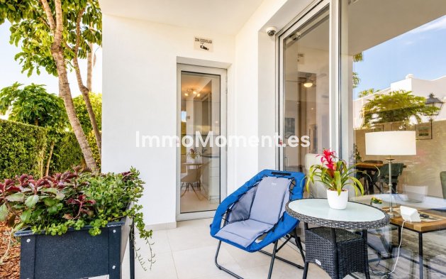 Resale - Apartment - Estepona - Bel Air