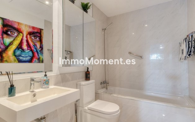 Resale - Apartment - Estepona - Bel Air