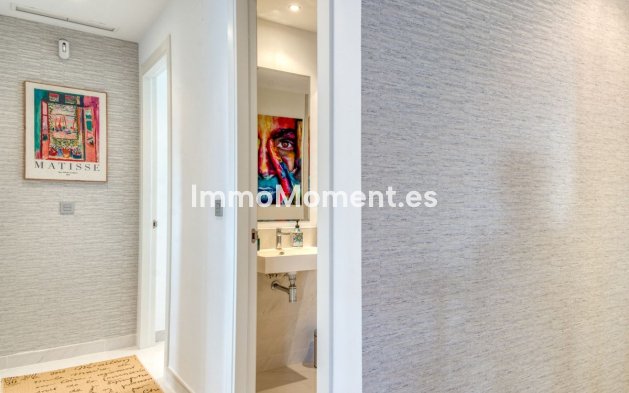 Resale - Apartment - Estepona - Bel Air