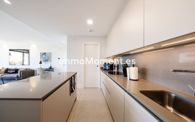 Resale - Apartment - Benahavís - La Quinta