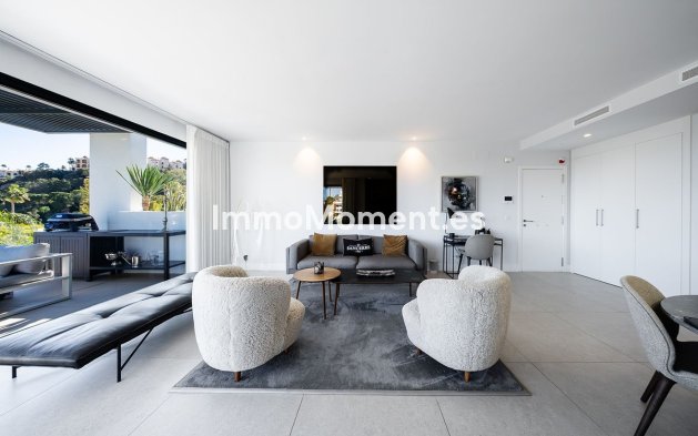 Resale - Apartment - Benahavís - La Quinta