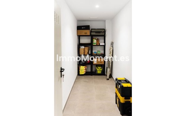 Resale - Apartment - Benahavís - La Quinta