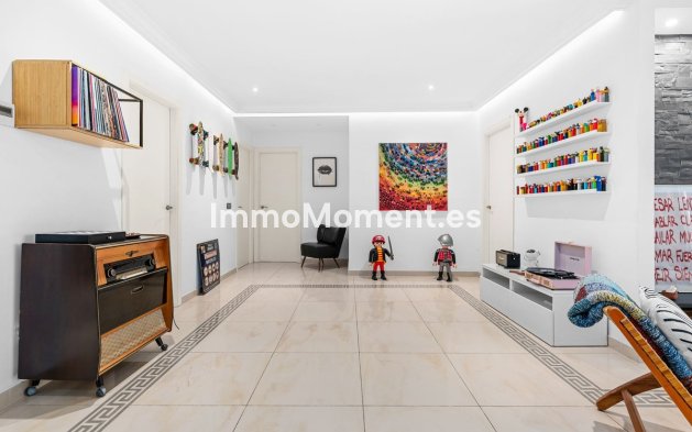 Resale - Apartment - Benahavís - Benahavís Centro