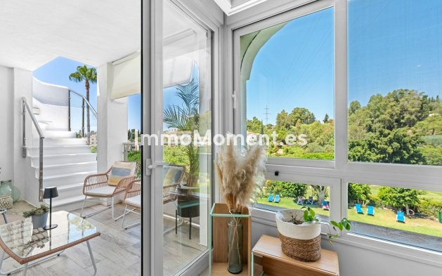 Resale - Apartment - Benahavís - Benahavís Centro