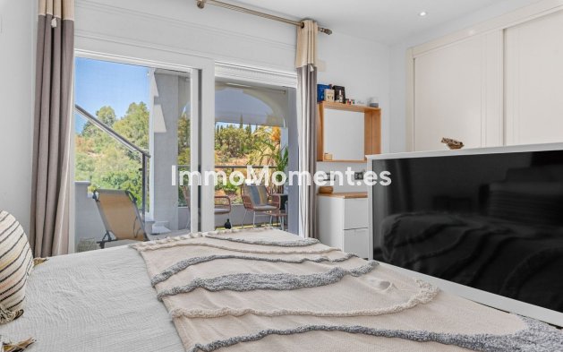 Resale - Apartment - Benahavís - Benahavís Centro