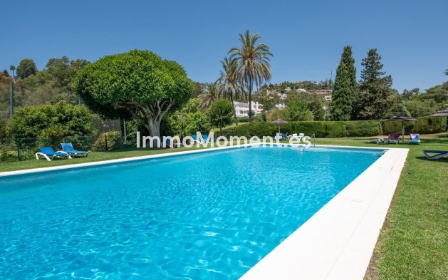 Resale - Apartment - Benahavís - Benahavís Centro