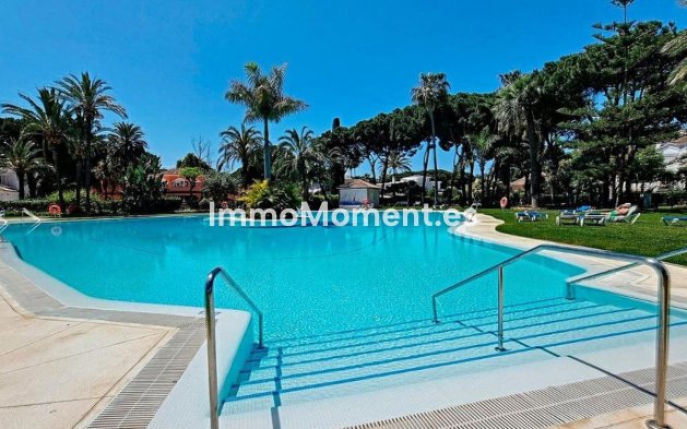 Resale - Apartment - Estepona - Estepona Centro