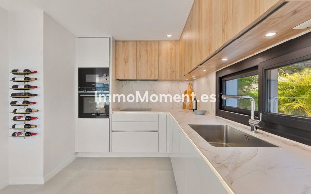 Reventa - Villa independiente - Marbella - Nueva Andalucía