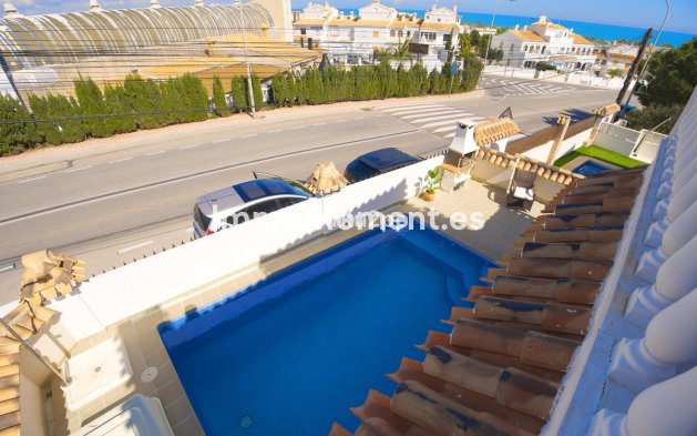 Revente - Villa individuelle - Torrevieja - Torrevieja Centro