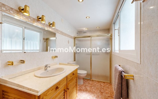 Wiederverkauf - Freistehende Villa - Benalmadena - Benalmadena Centro