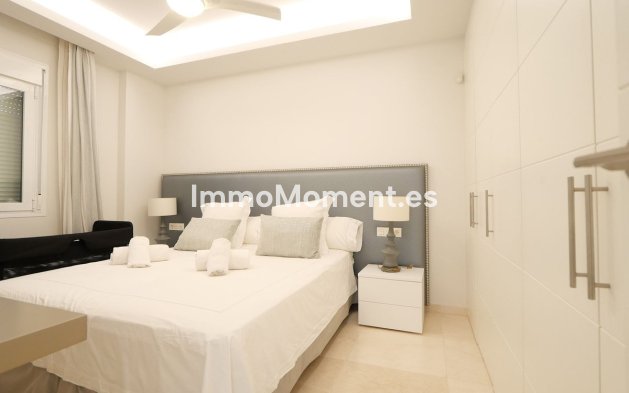 Resale - Apartment - Marbella - Puerto de Cabopino