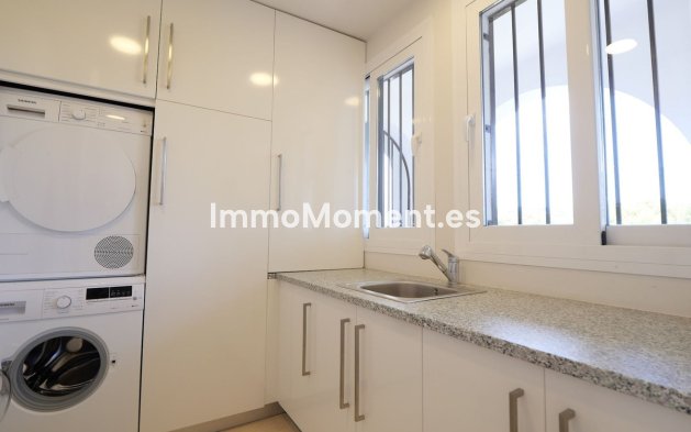 Resale - Apartment - Marbella - Puerto de Cabopino
