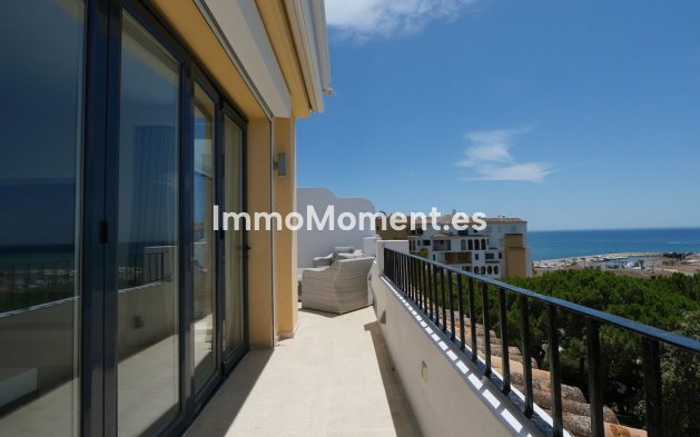 Resale - Apartment - Marbella - Puerto de Cabopino