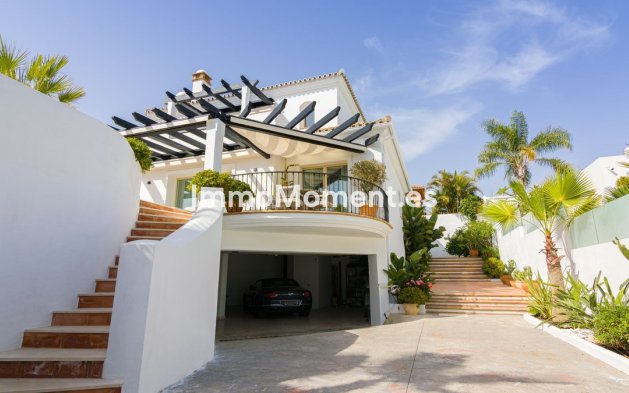Wiederverkauf - Freistehende Villa - Marbella - Las Chapas
