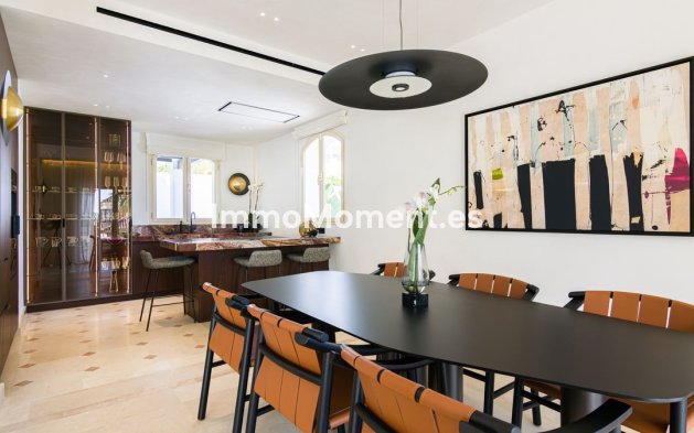 Wiederverkauf - Freistehende Villa - Marbella - Las Chapas