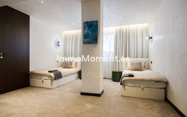 Wiederverkauf - Freistehende Villa - Marbella - Las Chapas