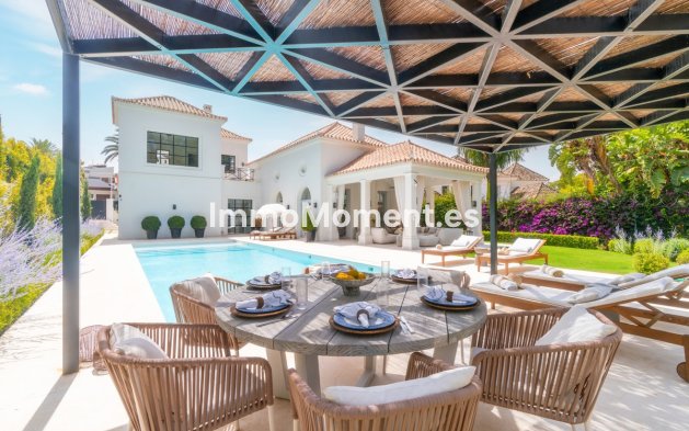 Wiederverkauf - Freistehende Villa - Marbella - Nueva Andalucía