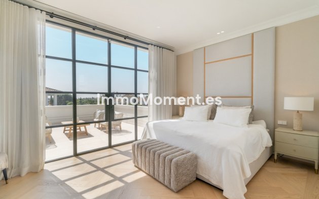 Wiederverkauf - Freistehende Villa - Marbella - Nueva Andalucía