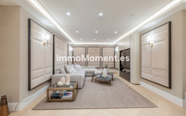 Wiederverkauf - Freistehende Villa - Marbella - Nueva Andalucía