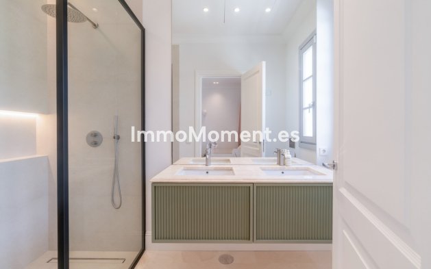 Wiederverkauf - Freistehende Villa - Marbella - Nueva Andalucía