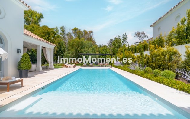 Wiederverkauf - Freistehende Villa - Marbella - Nueva Andalucía