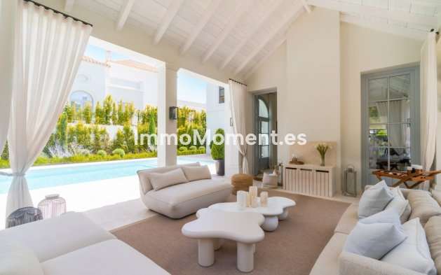 Wiederverkauf - Freistehende Villa - Marbella - Nueva Andalucía