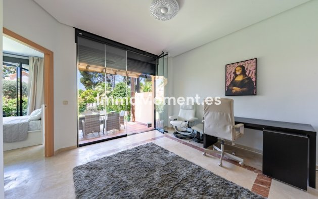 Wiederverkauf - Wohnung - Marbella - Puerto Banús