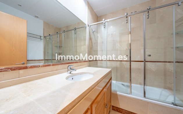 Wiederverkauf - Wohnung - Marbella - Puerto Banús