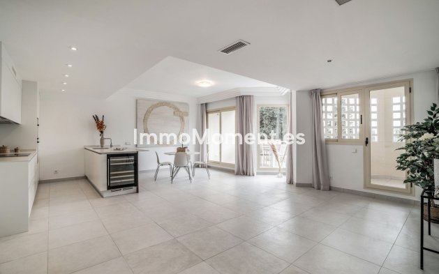 Wiederverkauf - Wohnung - Marbella - Nueva Andalucía