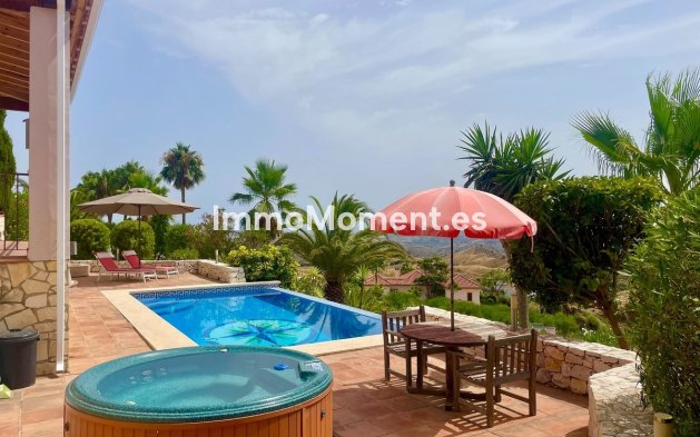 Wiederverkauf - Freistehende Villa - Mijas - Valtocado