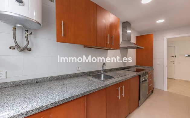 Resale - Apartment - Estepona - Cancelada