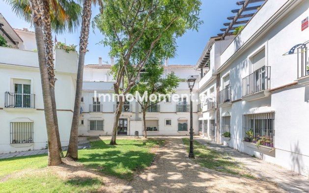 Resale - Apartment - Estepona - Cancelada