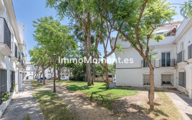 Resale - Apartment - Estepona - Cancelada