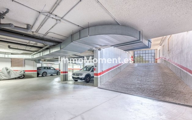 Resale - Apartment - Estepona - Cancelada