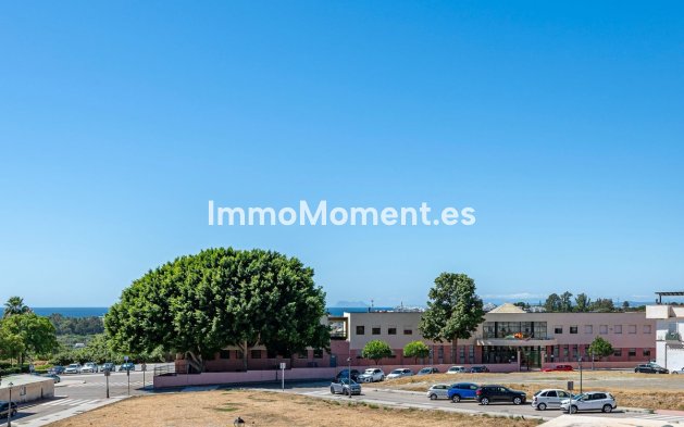 Resale - Apartment - Estepona - Cancelada