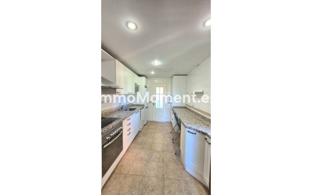 Reventa - Apartamento - Marbella - Guadalmina Baja