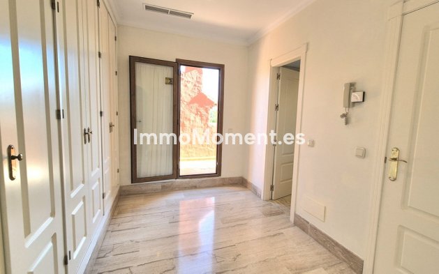 Reventa - Apartamento - Marbella - Guadalmina Baja