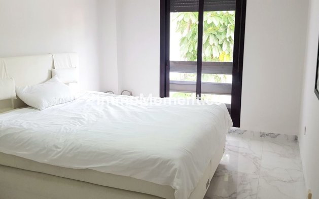 Revente - Appartement - Marbella - Nueva Andalucía