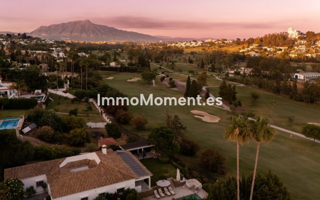 Wiederverkauf - Freistehende Villa - Estepona  - Estepona Centro