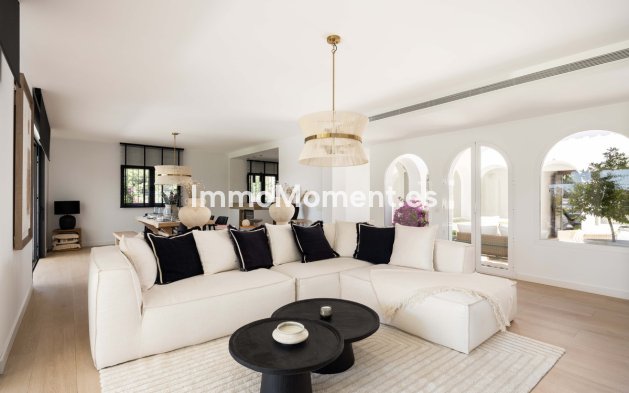Wiederverkauf - Freistehende Villa - Estepona  - Estepona Centro
