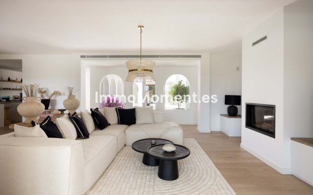 Wiederverkauf - Freistehende Villa - Estepona  - Estepona Centro