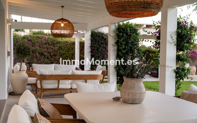 Wiederverkauf - Freistehende Villa - Estepona  - Estepona Centro