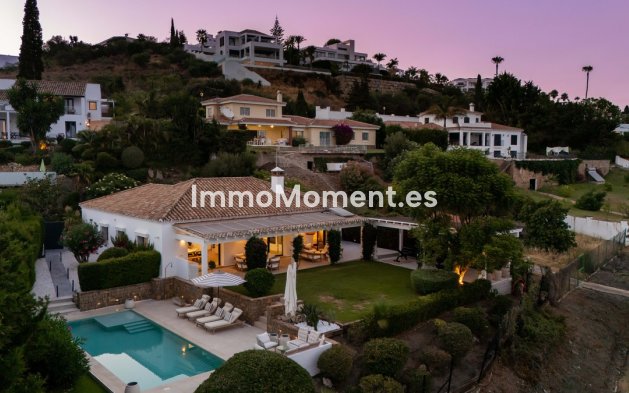 Wiederverkauf - Freistehende Villa - Estepona  - Estepona Centro