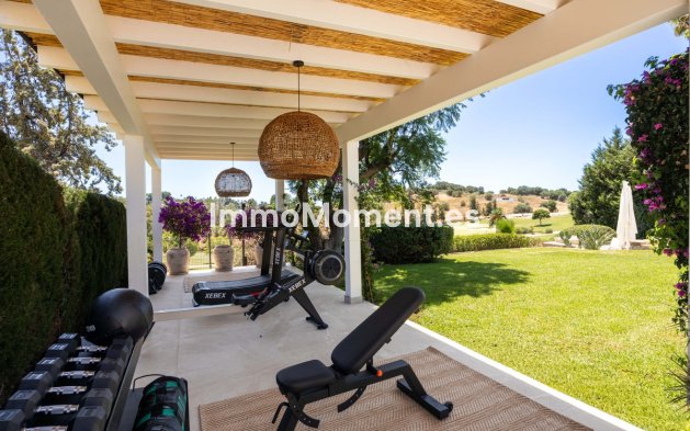 Wiederverkauf - Freistehende Villa - Estepona  - Estepona Centro