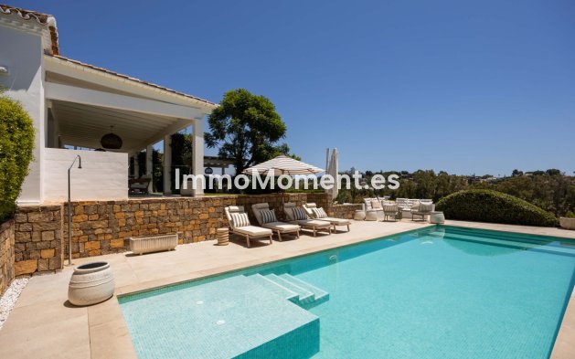 Wiederverkauf - Freistehende Villa - Estepona  - Estepona Centro