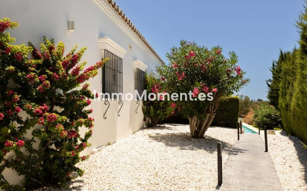 Wiederverkauf - Freistehende Villa - Estepona  - Estepona Centro
