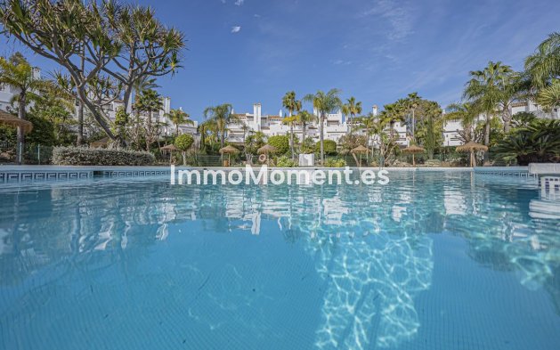 Wiederverkauf - Reihenhaus - Estepona  - Costalita