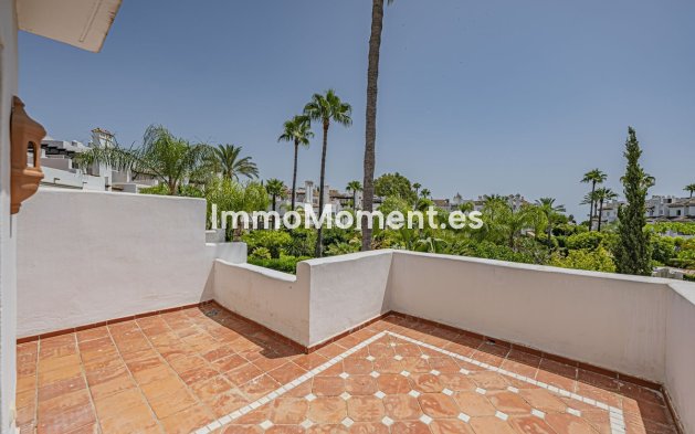 Wiederverkauf - Reihenhaus - Estepona  - Costalita