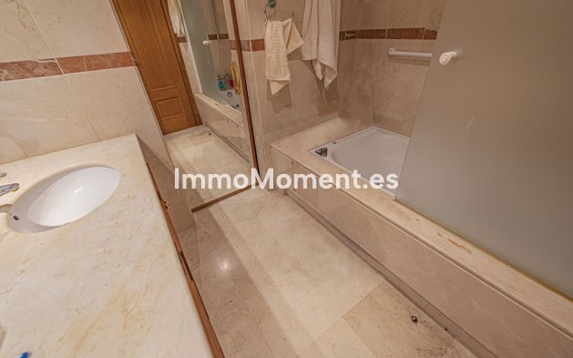 Wiederverkauf - Reihenhaus - Estepona  - Costalita