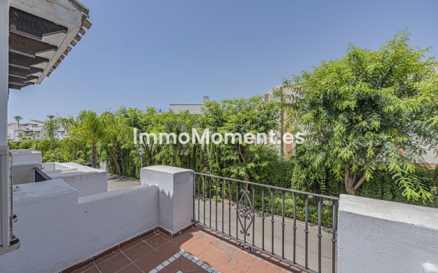 Wiederverkauf - Reihenhaus - Estepona  - Costalita